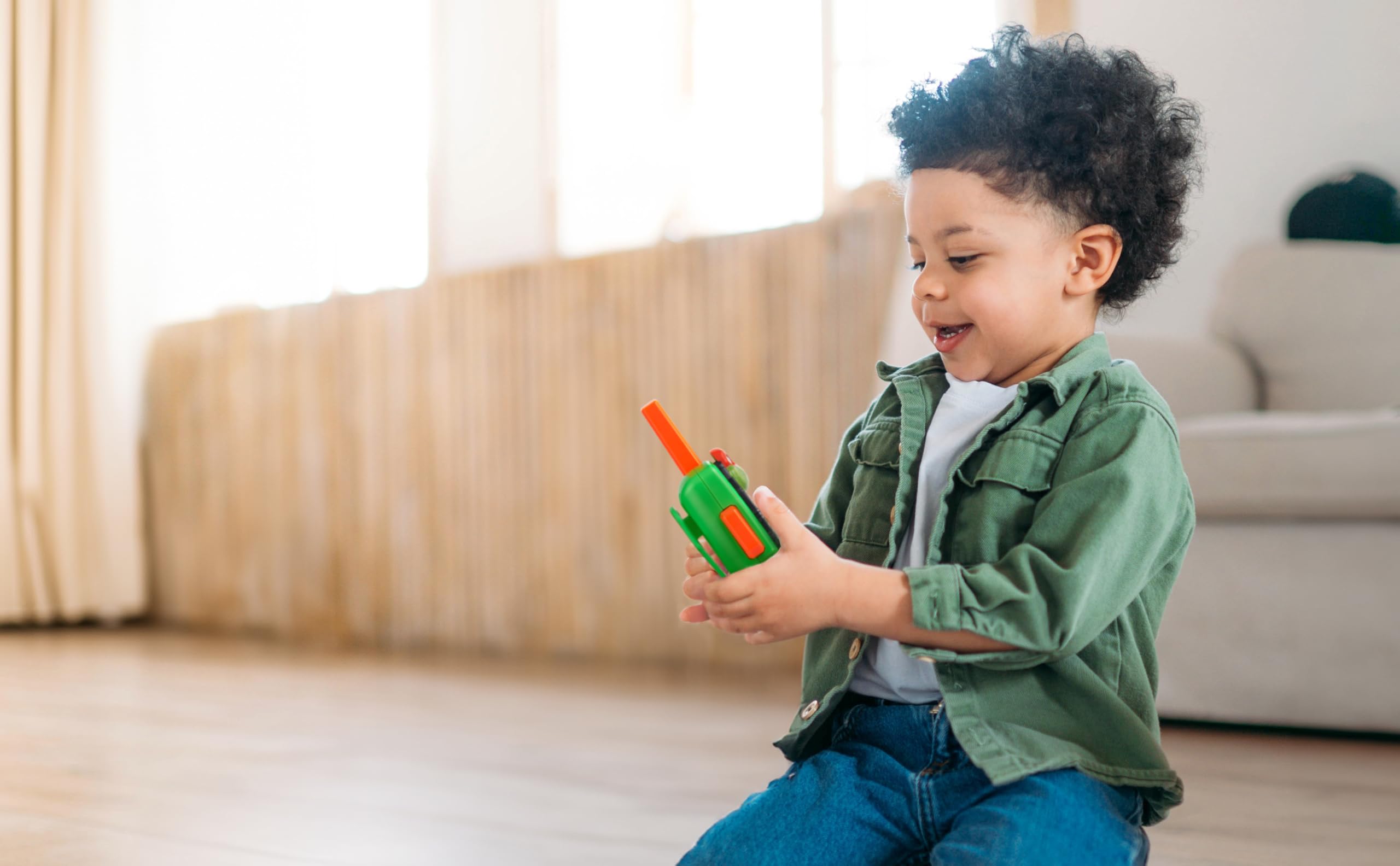 eKids Teenage Mutant Ninja Turtles Toy Walkie Talkies for Kids, Static Free Indoor and Outdoor Toys for Boys, Designed for Fans of Ninja Turtles Toys