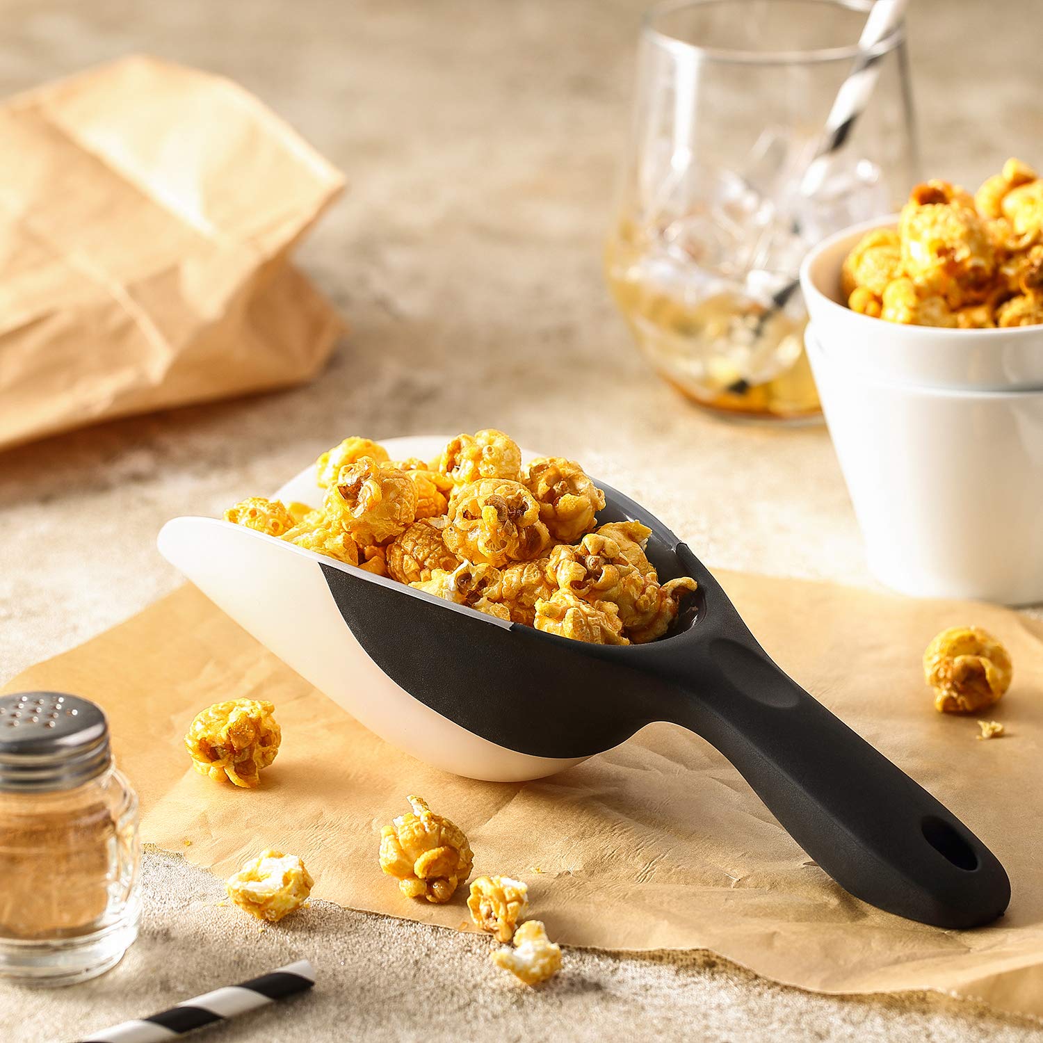 Spring Chef Magnetic Ice Scoop for Freezer - BPA-Free Flexi-Plastic Popcorn Scoop with Soft Grip Handle - Dishwasher Safe Ice Scooper - Kitchen Food Scooper for Flour, Grains, Candy, Pet Food - Black