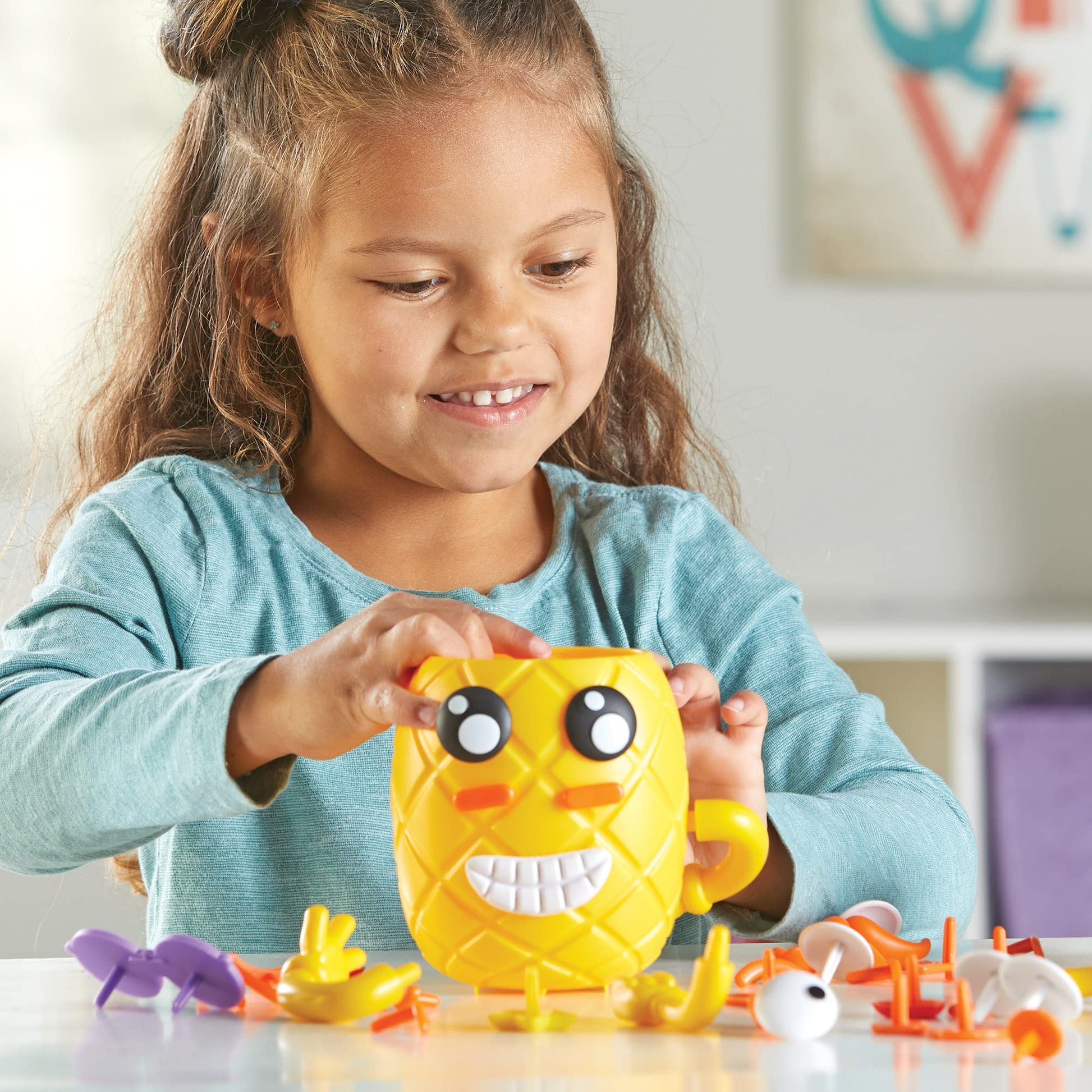 Learning Resources Big Feelings Pineapple Deluxe Set - Fine Motor Toys, Social Emotional Skills Regulation Tools for Kids, Gifts for Boys and Girls, Classroom Must Haves, Occupational Games