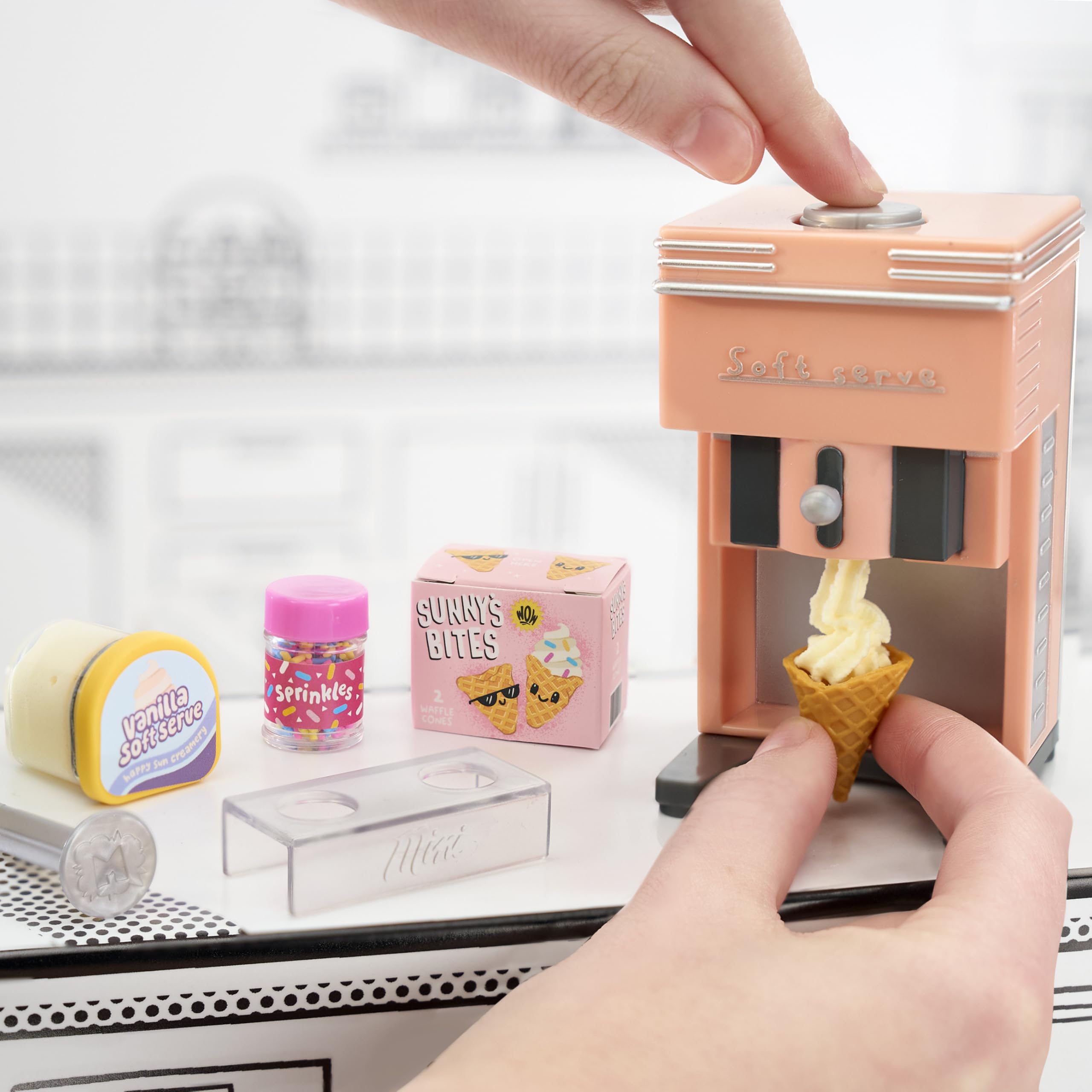 MGA's Miniverse - Make It Mini Appliances Series 2 Mini Collectibles, Mystery Blind Pack, DIY, Crafts, Resin Play, Kitchen Replica Food, NOT Edible, Collectors, 8+