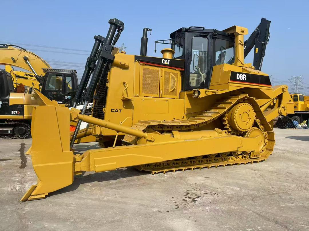 Used Crawler Bulldozer D8R